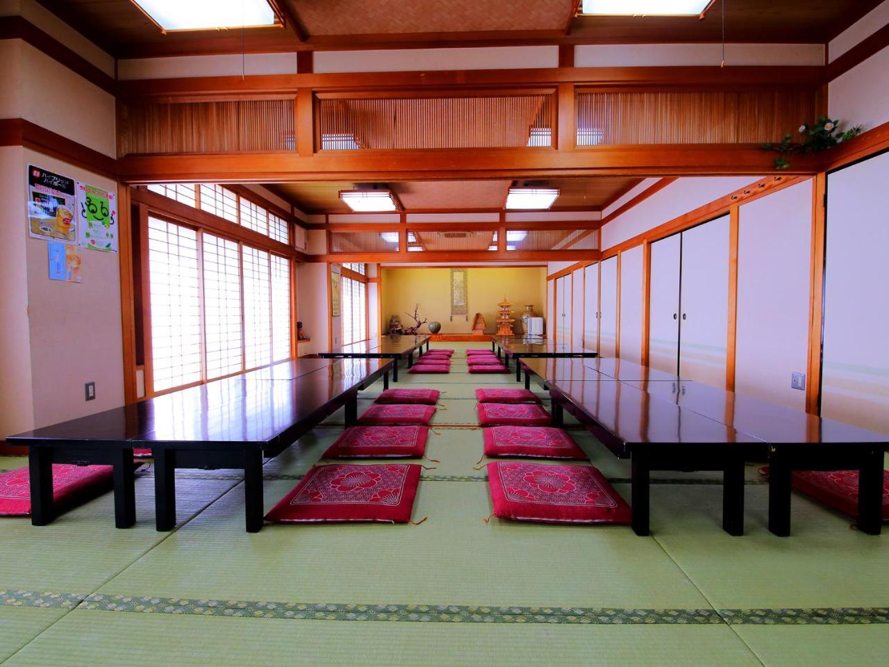 Matsukaze Hotel Toyota  Exterior photo
